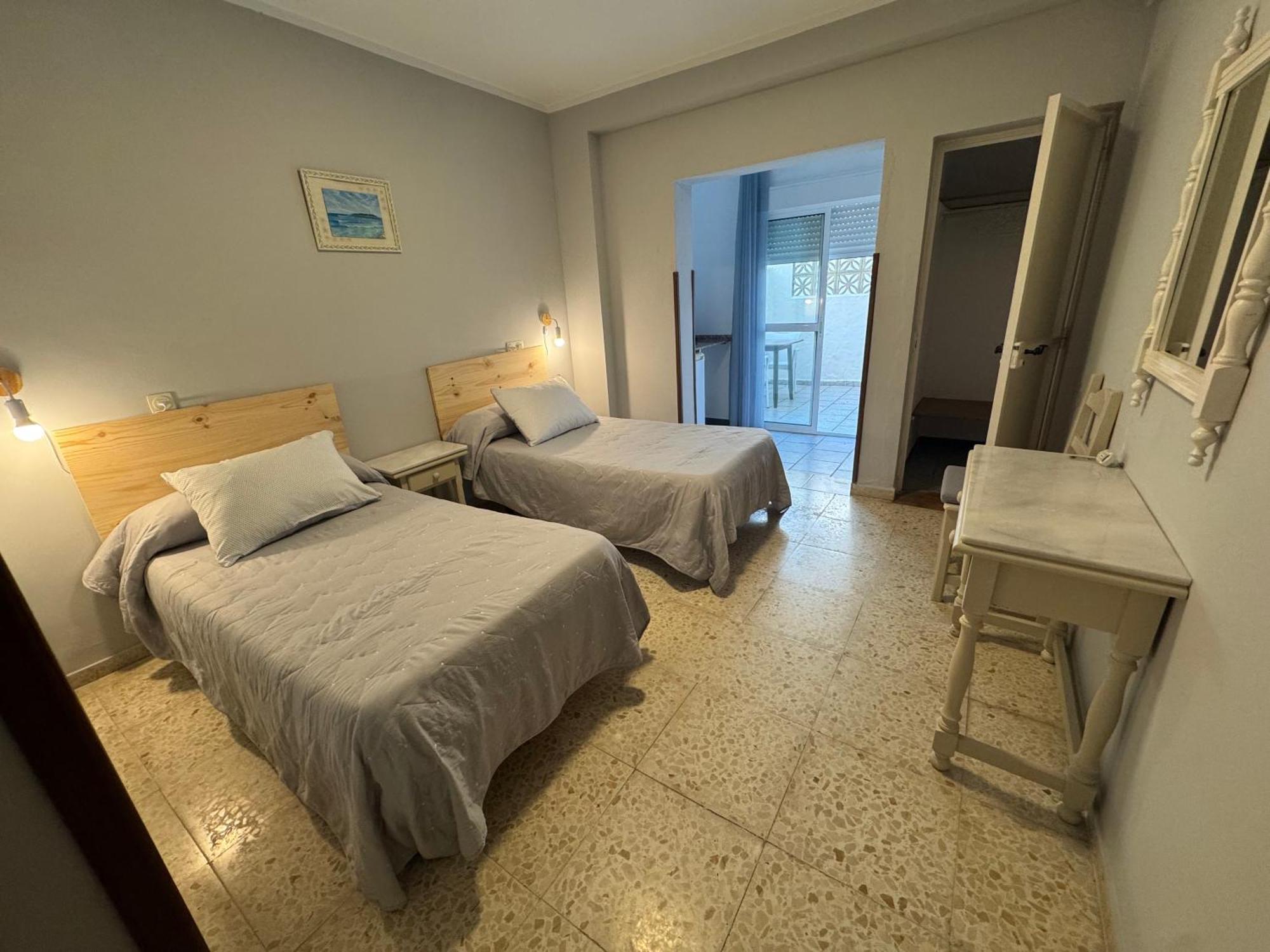 Hostal Miramar Los Canos De Meca Eksteriør billede